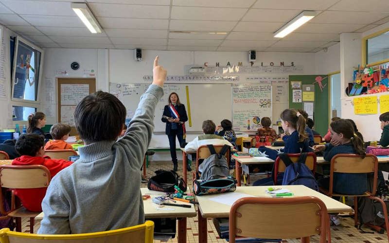 Quel est le rôle de nos institutions ? Intervention à l’école primaire Saint-Exupéry de Villennes-sur-Seine